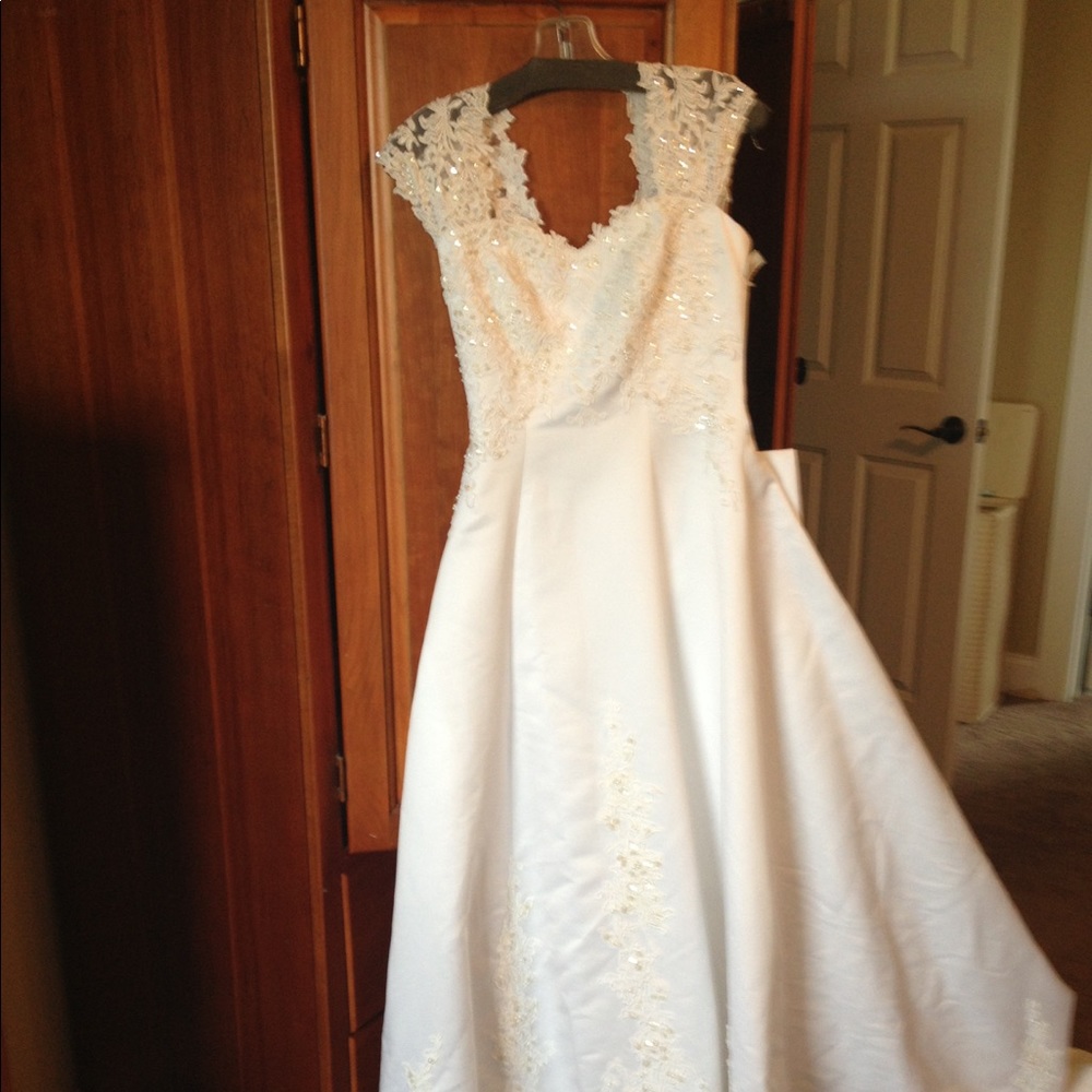 Wedding dress